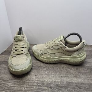 VANS UltraRange NEO VR3 Mono Sage Womens Size 7 Gym Hiking Shoes New